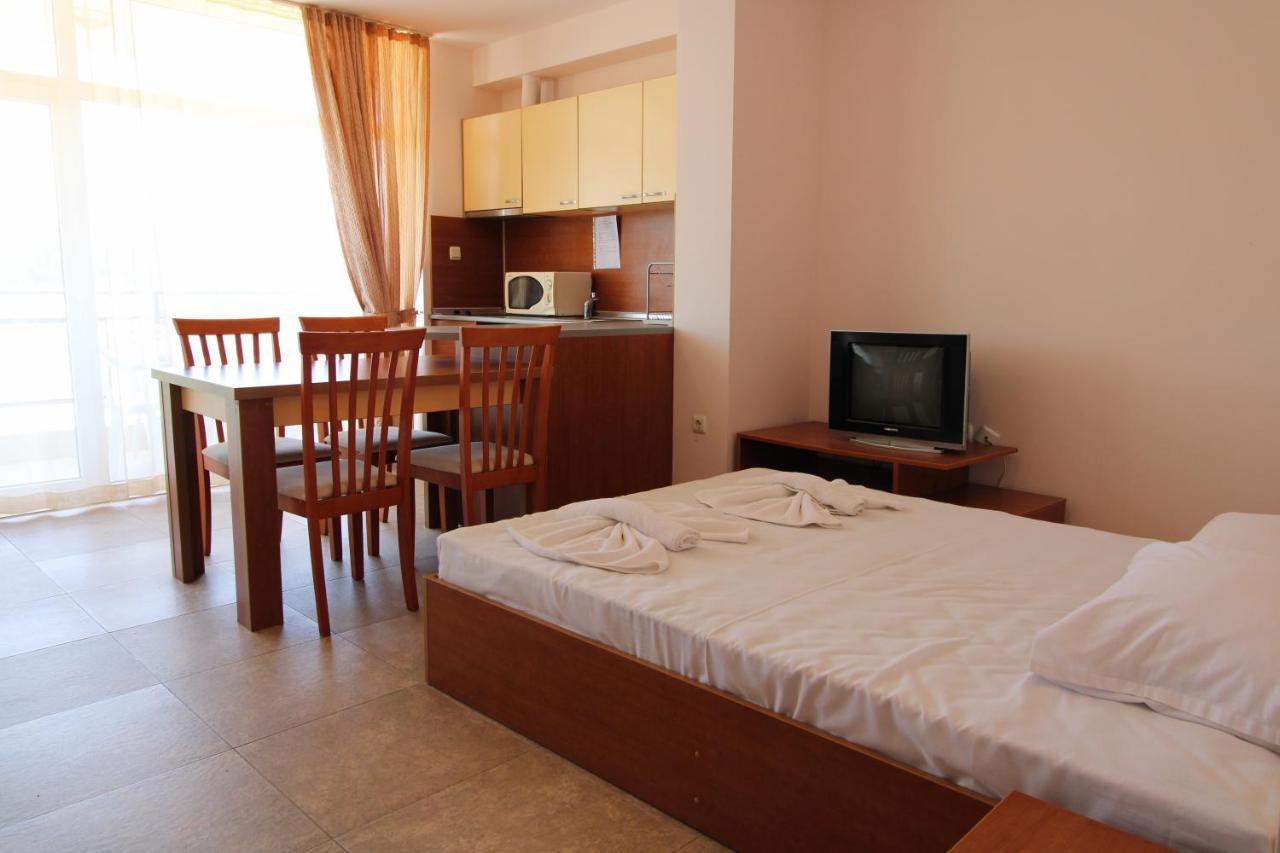 Menada Grand Kamelia Apartments Sunny Beach Cameră foto