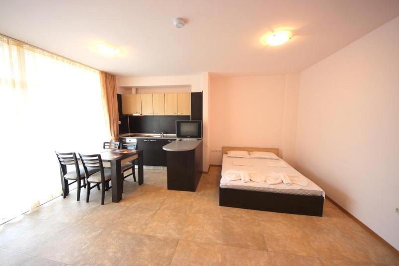 Menada Grand Kamelia Apartments Sunny Beach Cameră foto