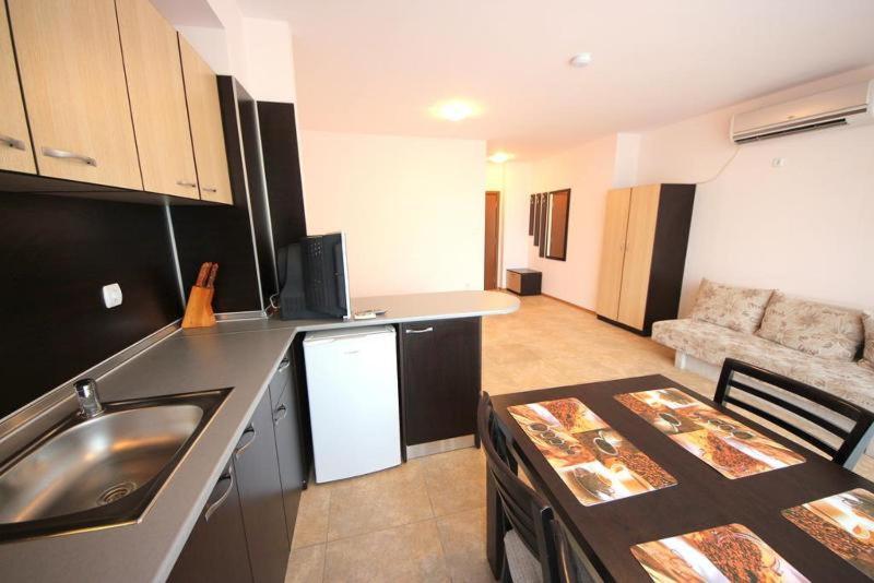 Menada Grand Kamelia Apartments Sunny Beach Cameră foto